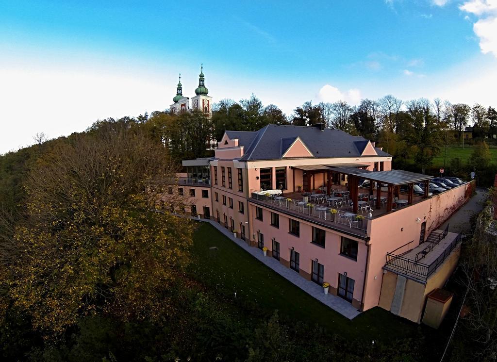 Hotel Cvilin Krnov Ngoại thất bức ảnh