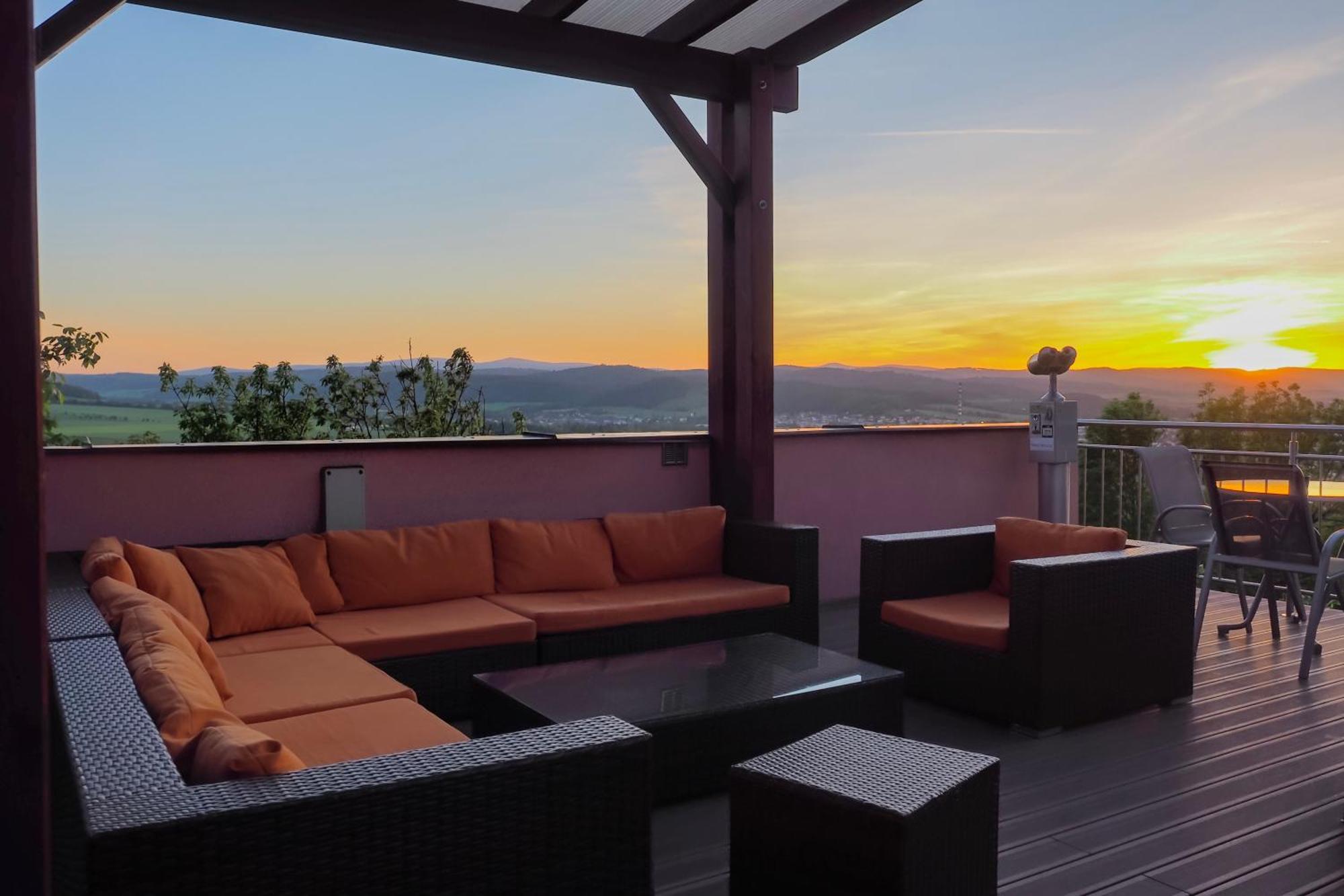 Hotel Cvilin Krnov Ngoại thất bức ảnh