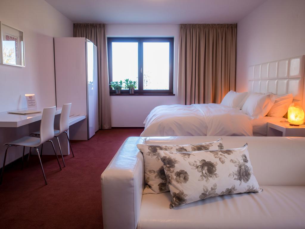 Hotel Cvilin Krnov Ngoại thất bức ảnh
