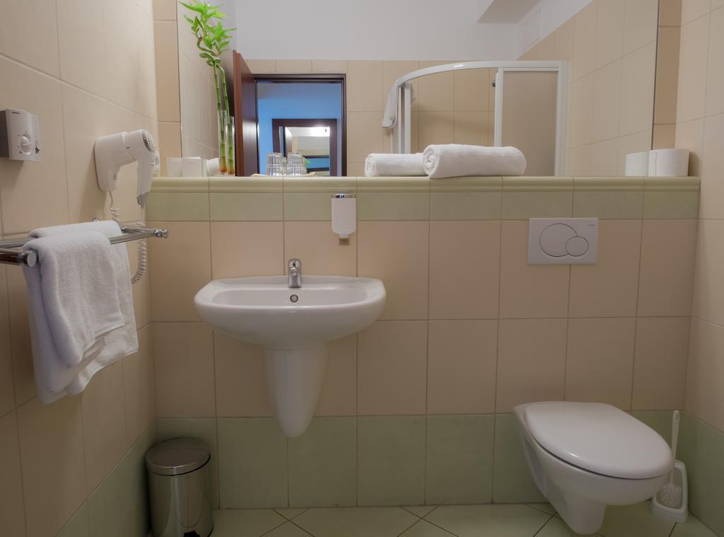 Hotel Cvilin Krnov Ngoại thất bức ảnh