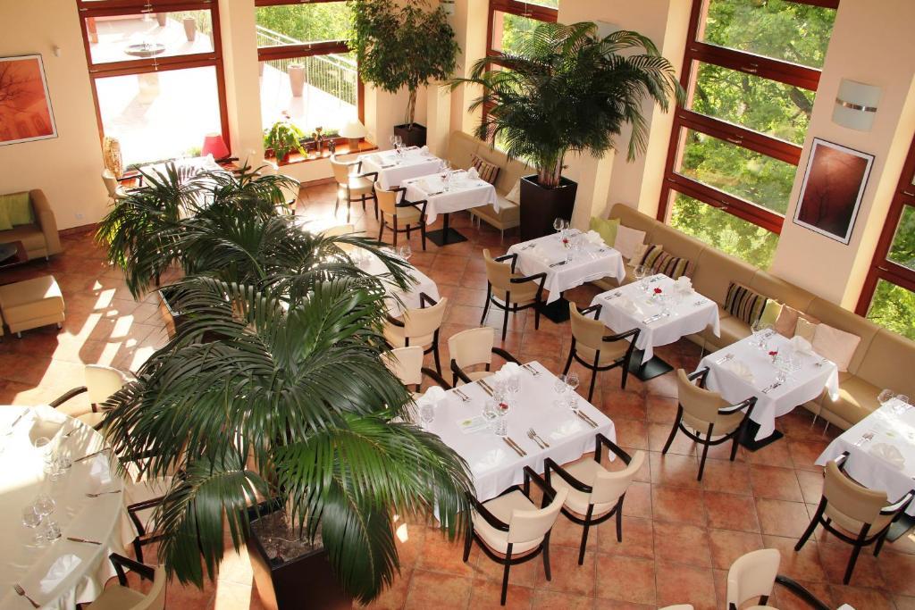 Hotel Cvilin Krnov Ngoại thất bức ảnh